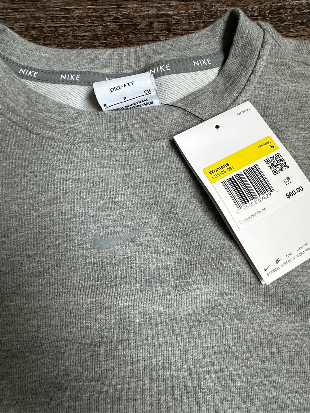 Nike Men’s Crewneck Sweatshirt - Light Gray - Picture 2 of 2